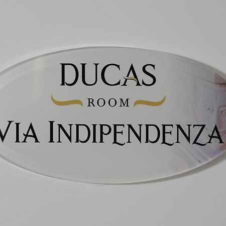 Ducas Rooms And Suite ลาสการี ภายนอก รูปภาพ