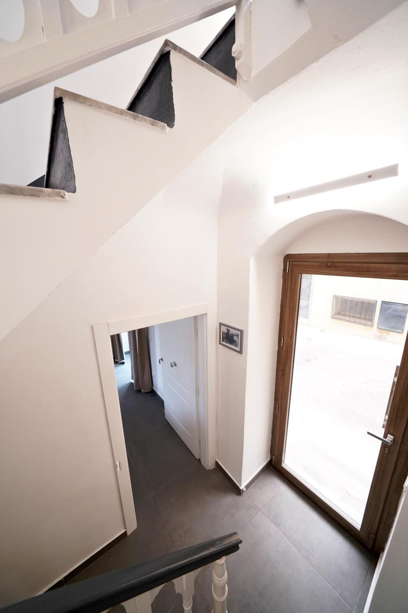 Ducas Rooms And Suite ลาสการี ภายนอก รูปภาพ