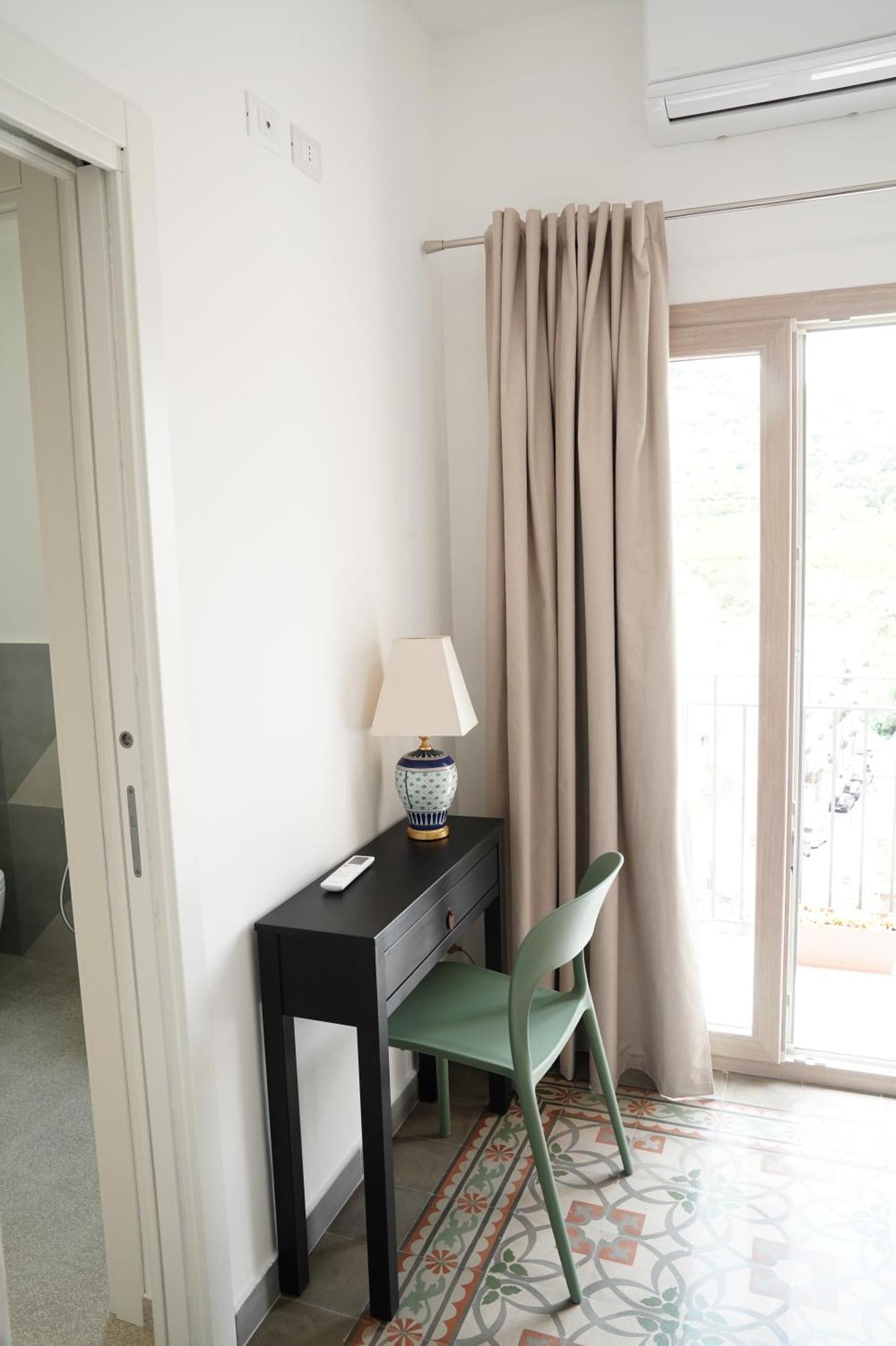 Ducas Rooms And Suite ลาสการี ภายนอก รูปภาพ