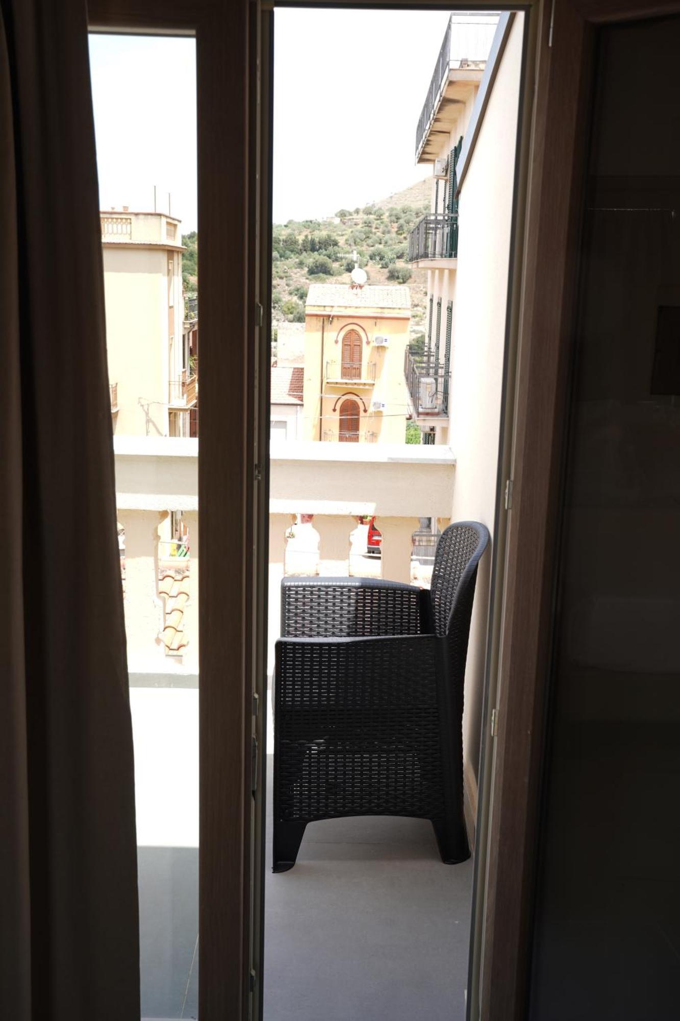 Ducas Rooms And Suite ลาสการี ภายนอก รูปภาพ