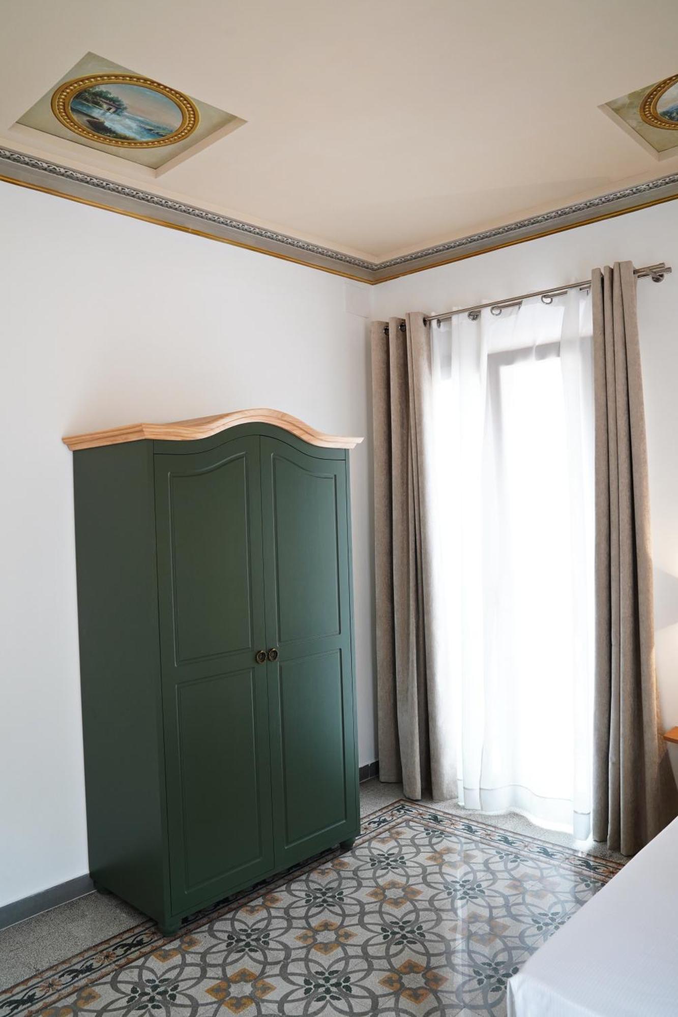 Ducas Rooms And Suite ลาสการี ภายนอก รูปภาพ