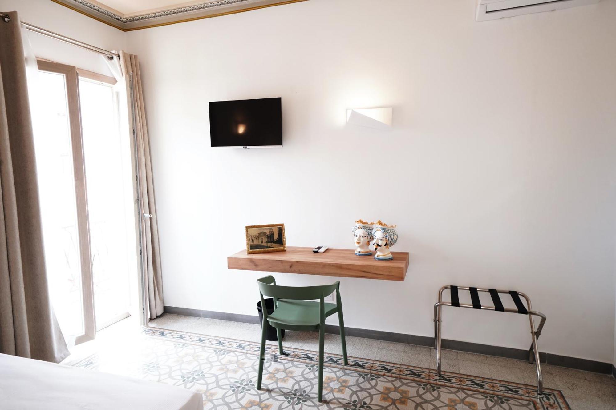 Ducas Rooms And Suite ลาสการี ภายนอก รูปภาพ
